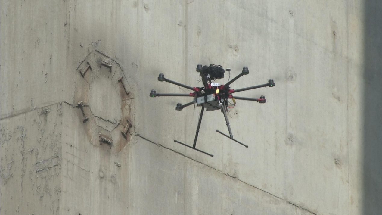 图片包含 建筑, 旧, 脏, 小

AI 生成的内容可能不正确。