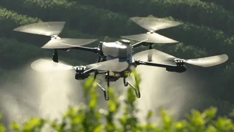 战斗机在飞行
AI 生成的内容可能不正确。